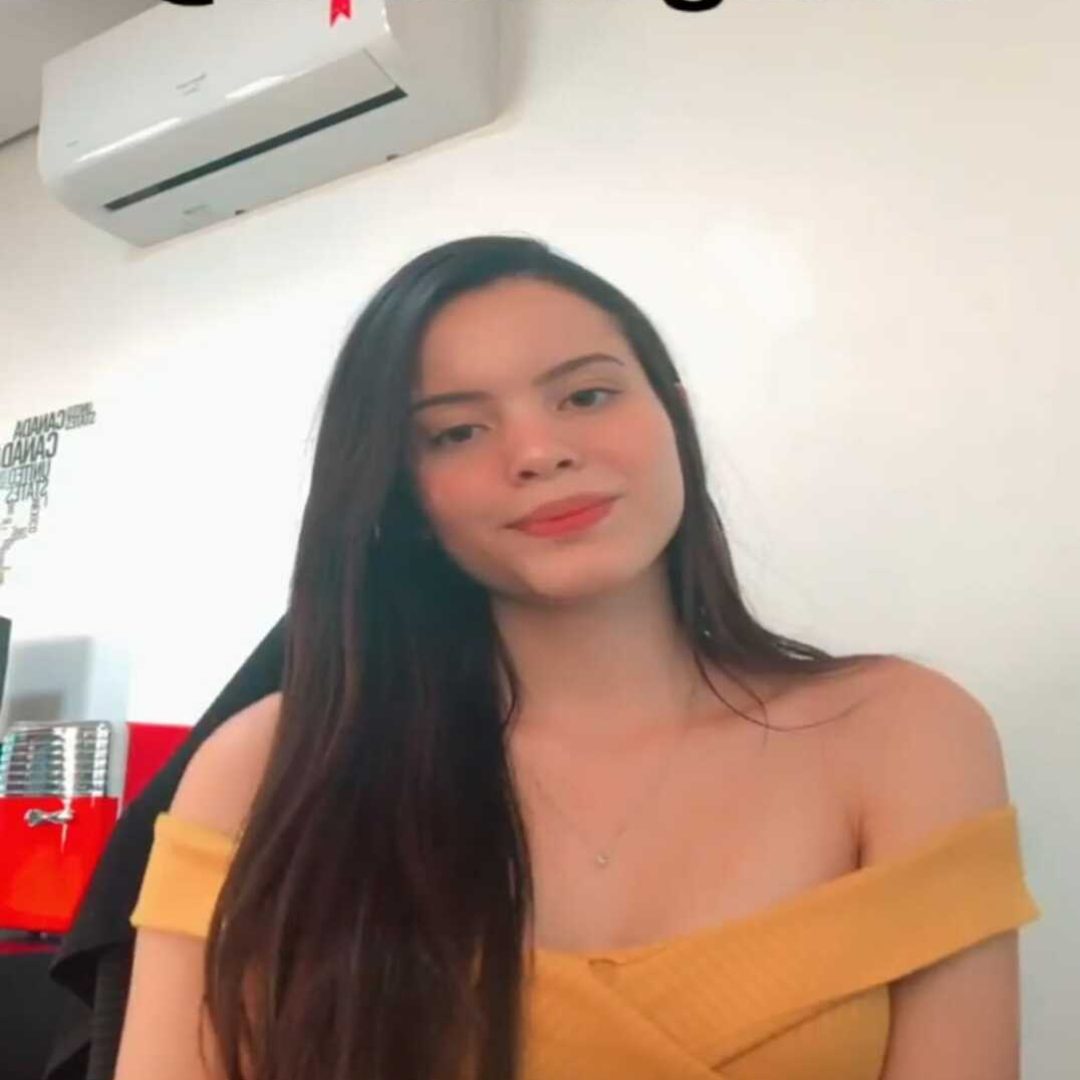 paula img